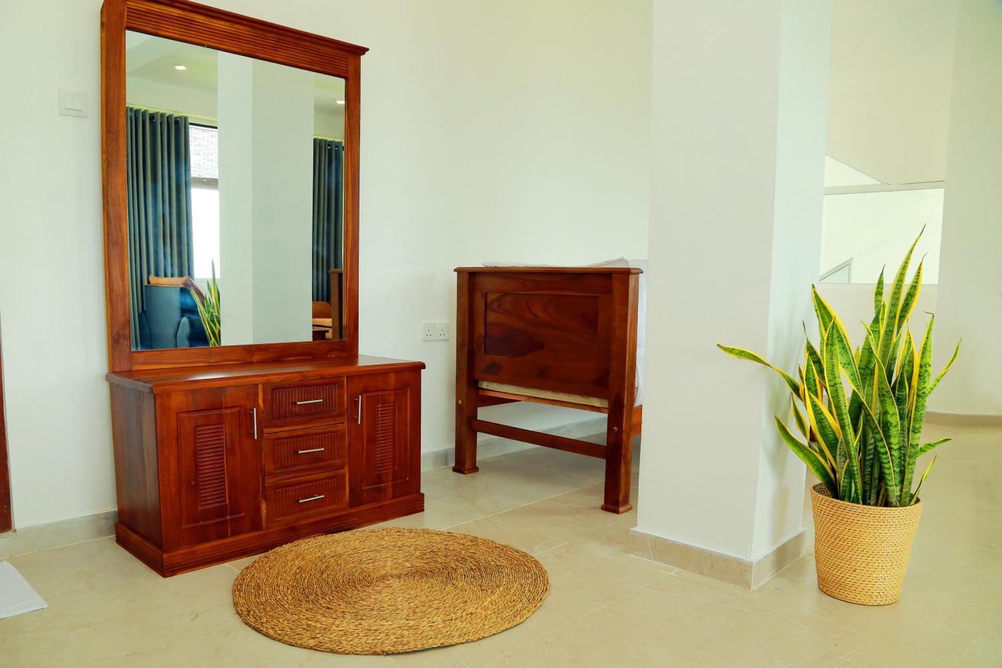 Cocos Hotel Oost-Oost-Midigama Buitenkant foto