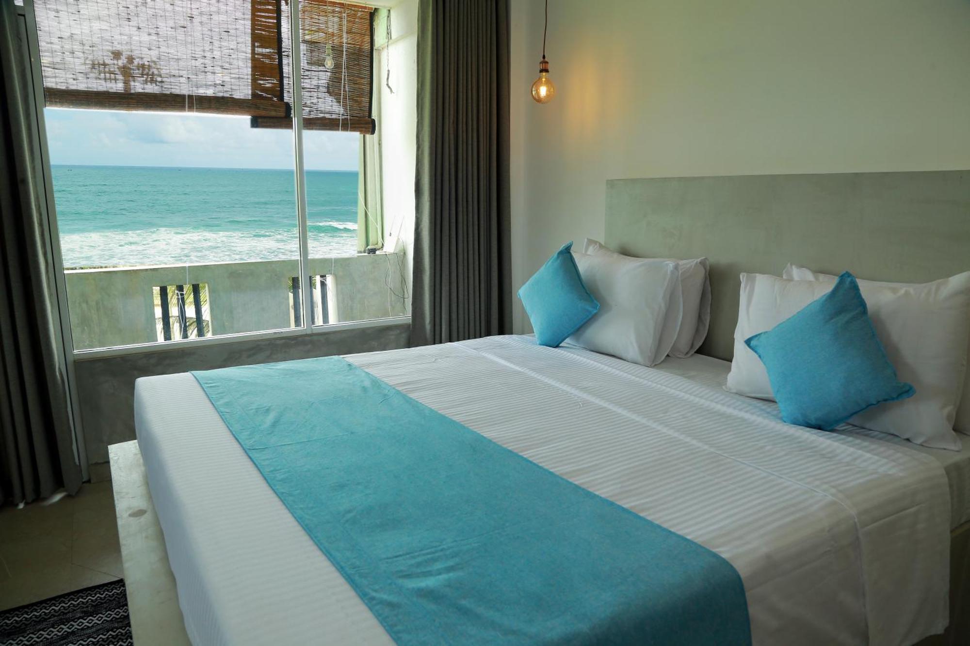 Cocos Hotel Oost-Oost-Midigama Buitenkant foto