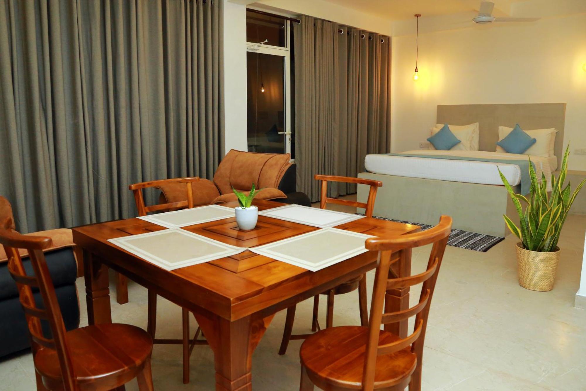 Cocos Hotel Oost-Oost-Midigama Buitenkant foto
