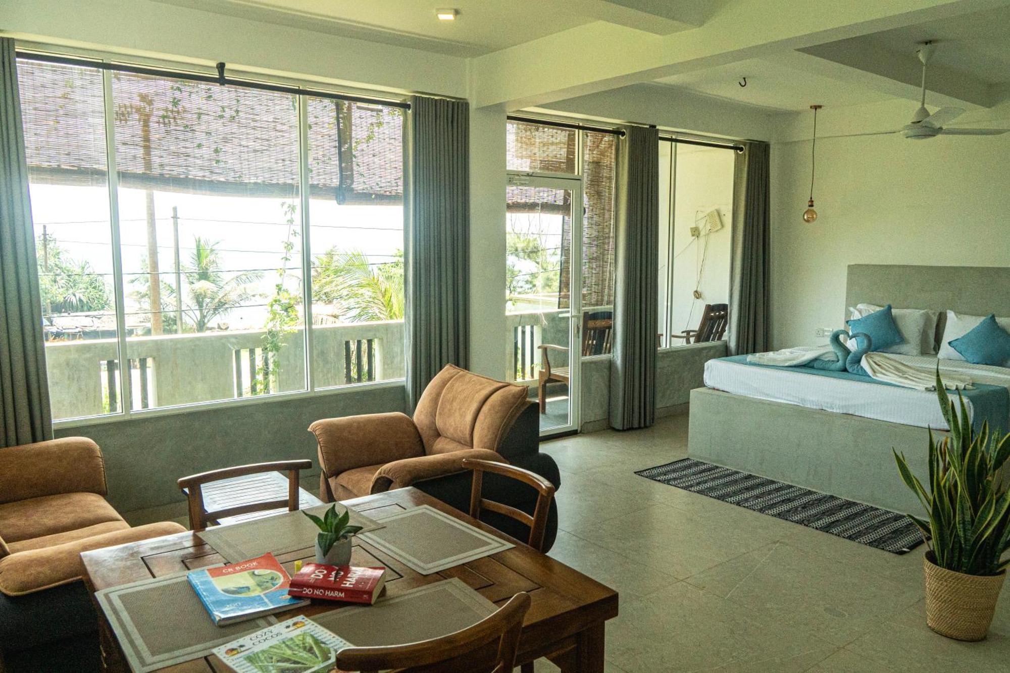 Cocos Hotel Oost-Oost-Midigama Buitenkant foto
